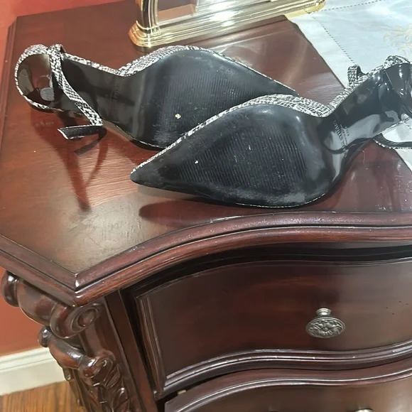 Shoes Victoria Secret’s/Stuart Collin Size: 8.50 - Picture 3 of 7